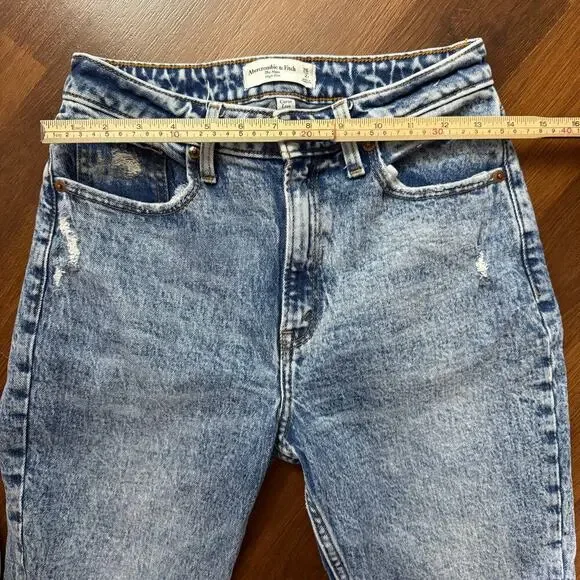 Abercrombie & Fitch Curve Love The Mom High Rise Jeans Acid Wash Casual Sz 26/2s - Picture 7 of 8